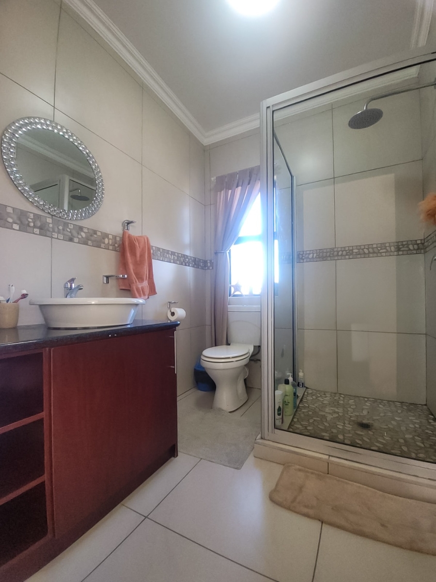 3 Bedroom Property for Sale in Van Der Hoff Park North West